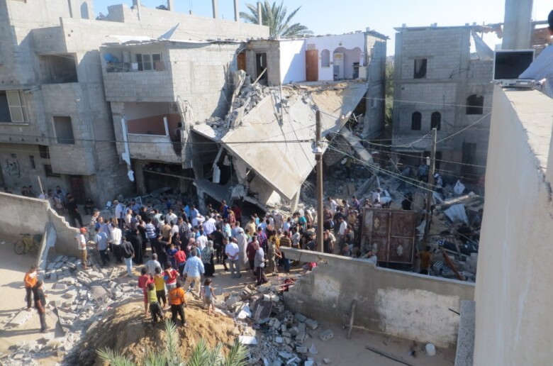 The_home_of_the_Kware’_family,_after_it_was_bombed_by_the_military